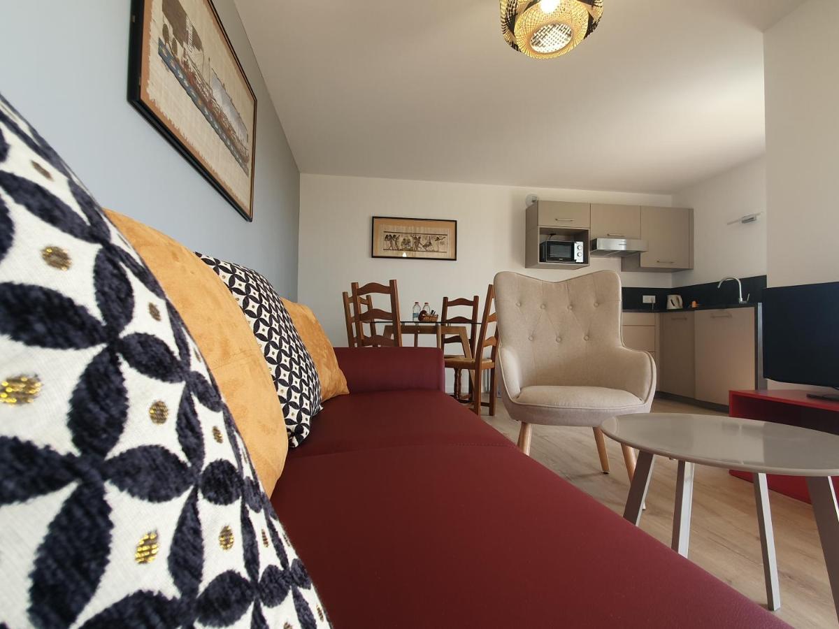 Reflets De La Mer... Bed & Breakfast Plomodiern